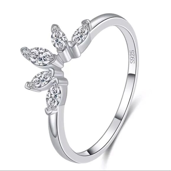 NWT Rae Jewelry Sterling Silver Daisy Ring - Picture 1 of 6